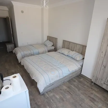 Rueya 아파트호텔 *