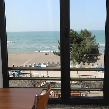 Rueya 아파트호텔