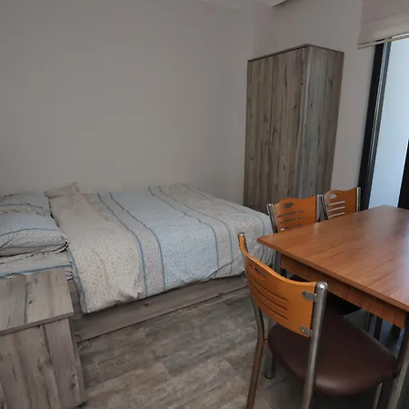 Rueya 아파트호텔 *