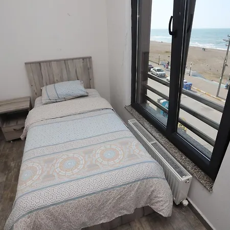 Rueya 아파트호텔 *