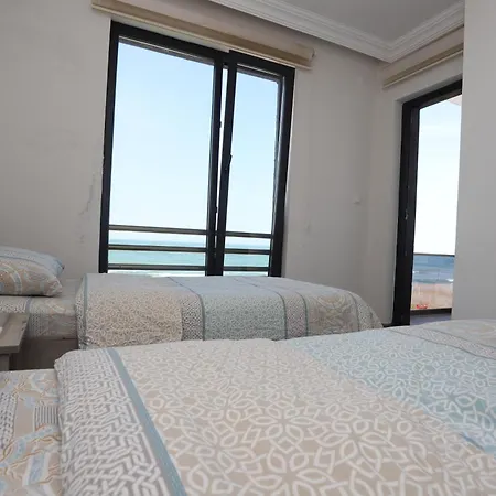 Rueya 아파트호텔 *